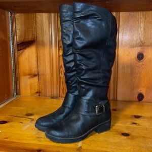 CASSIE black boots